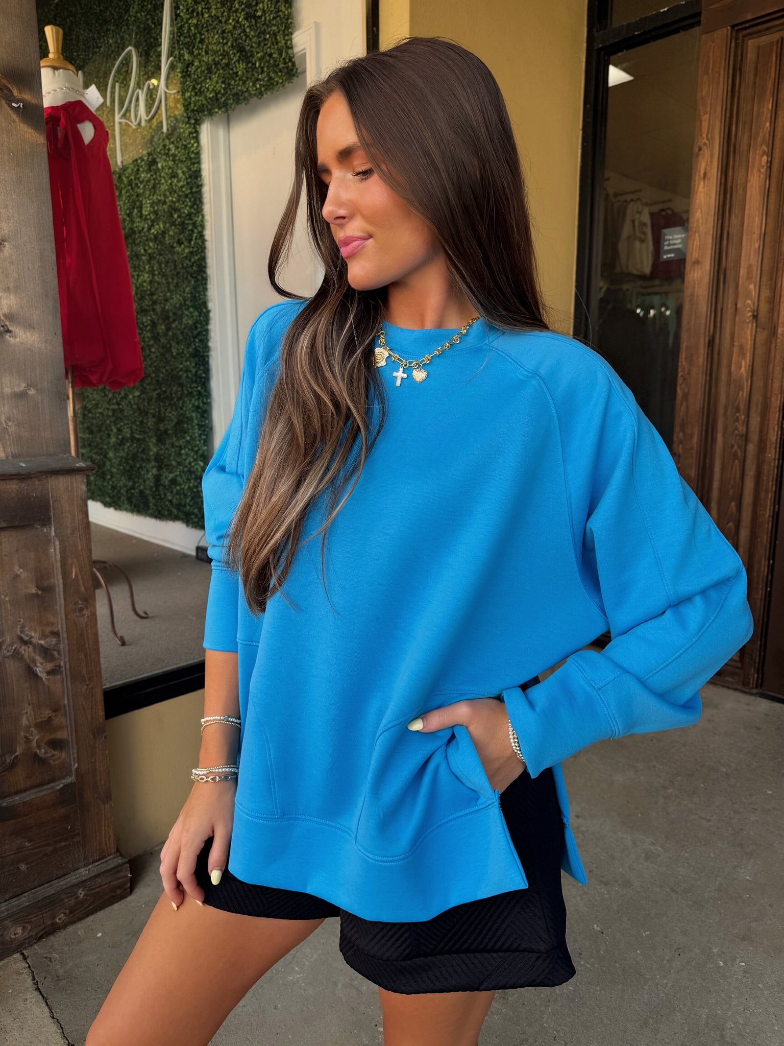 scuba sweatshirt in ocean blue