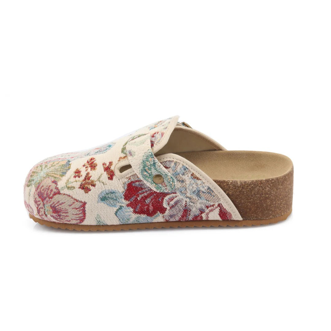 mia quest tapestry platform