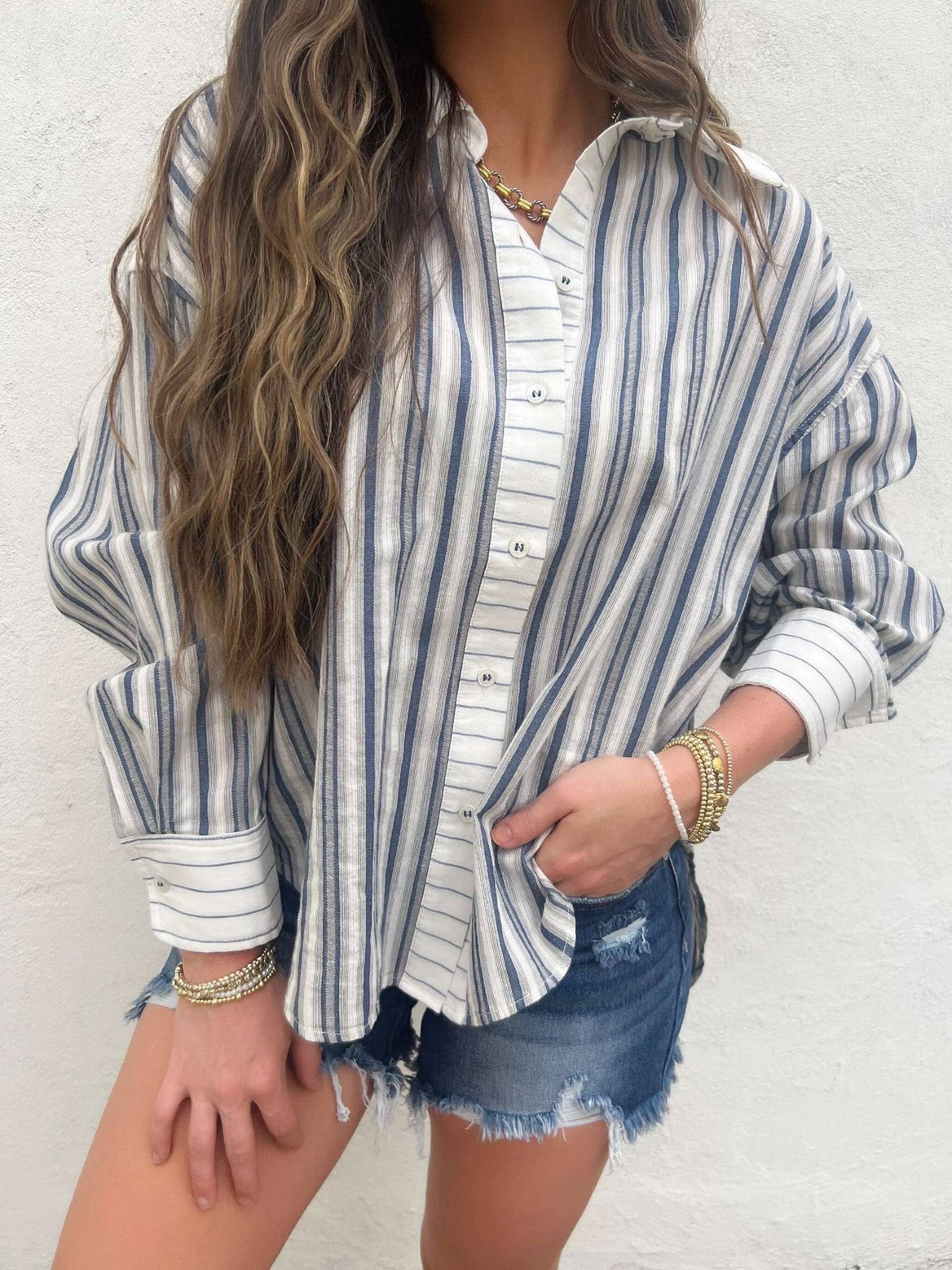 ashton button up
