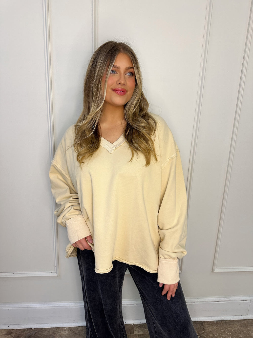baylee oversized pullover in beige