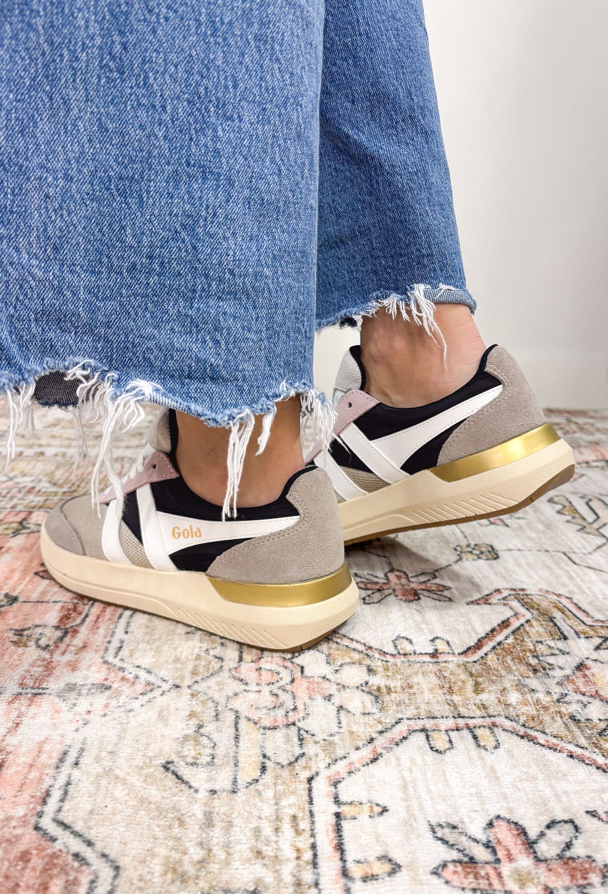 GOLA raven sneaker in wheat/black/feather grey
