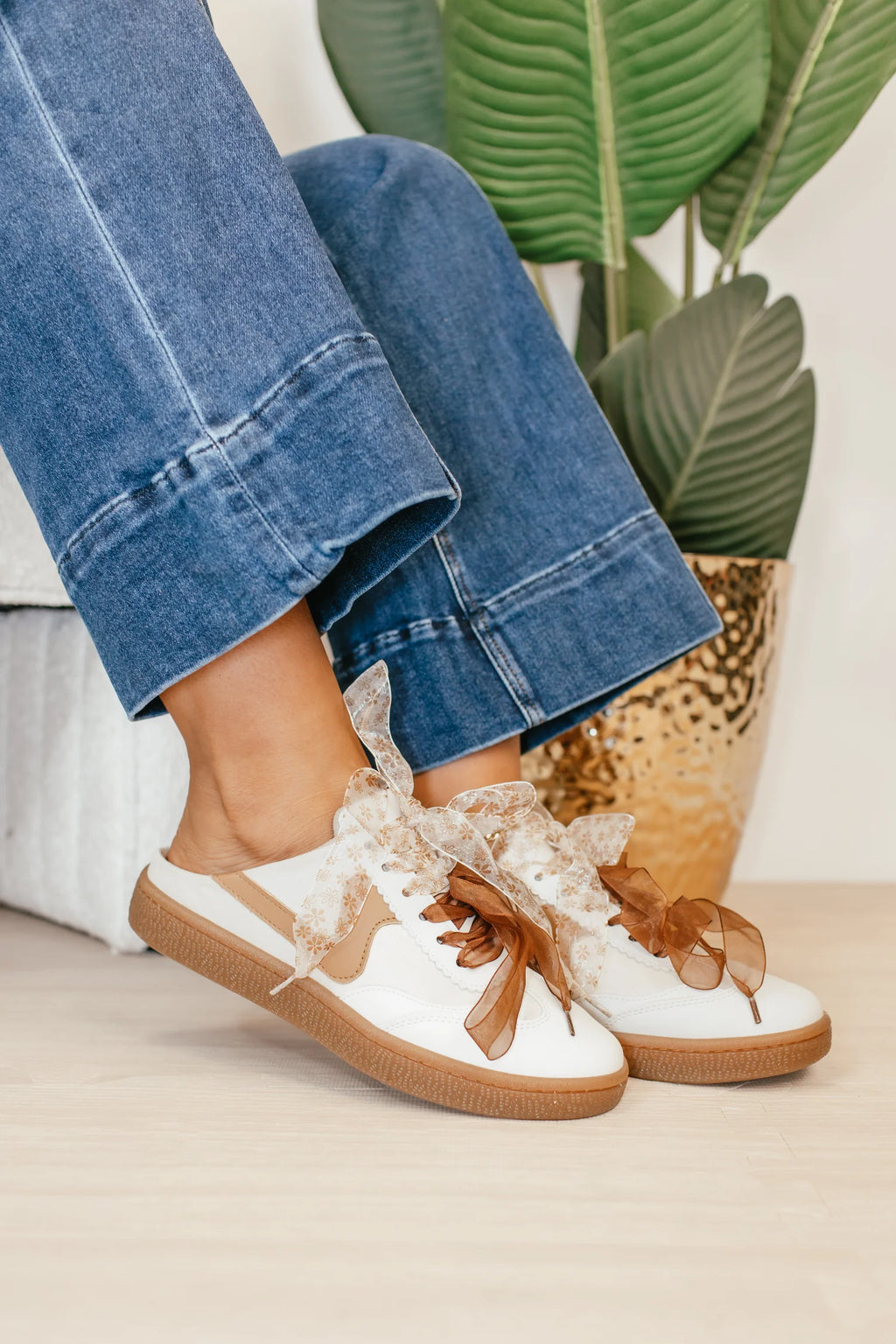 azalea sneaker