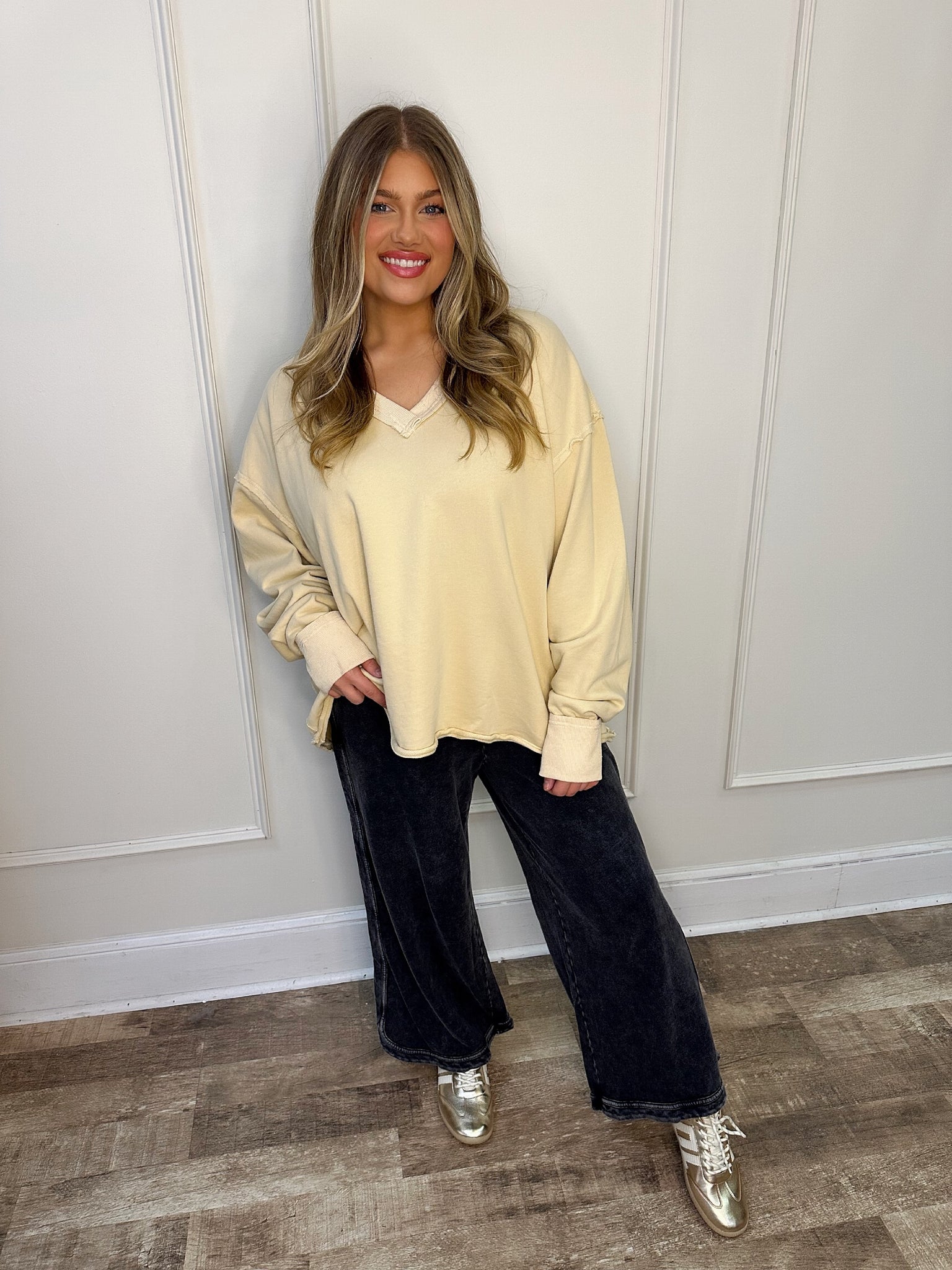 baylee oversized pullover in beige