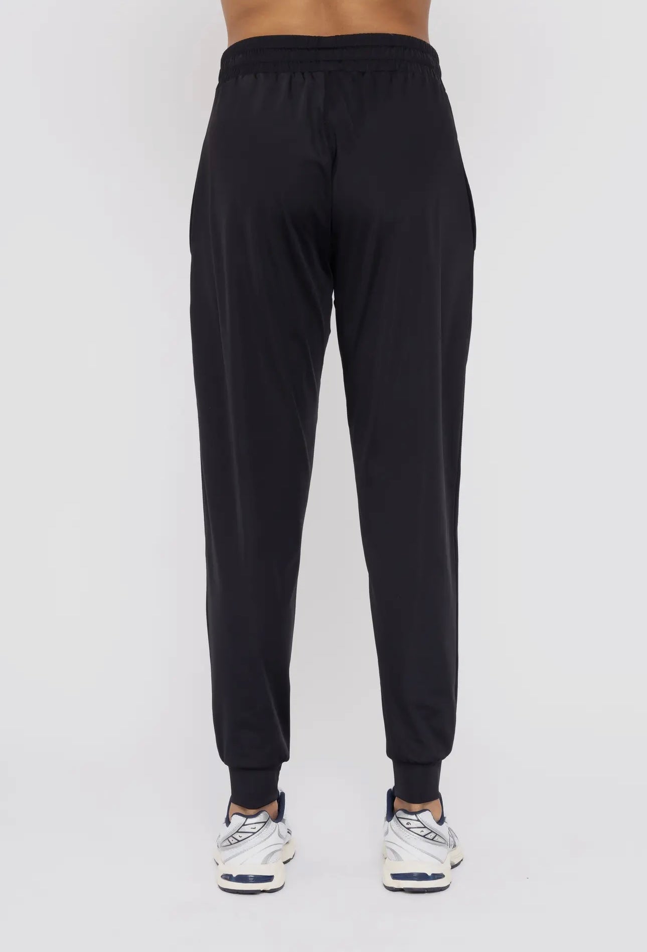solid pleated front jogger
