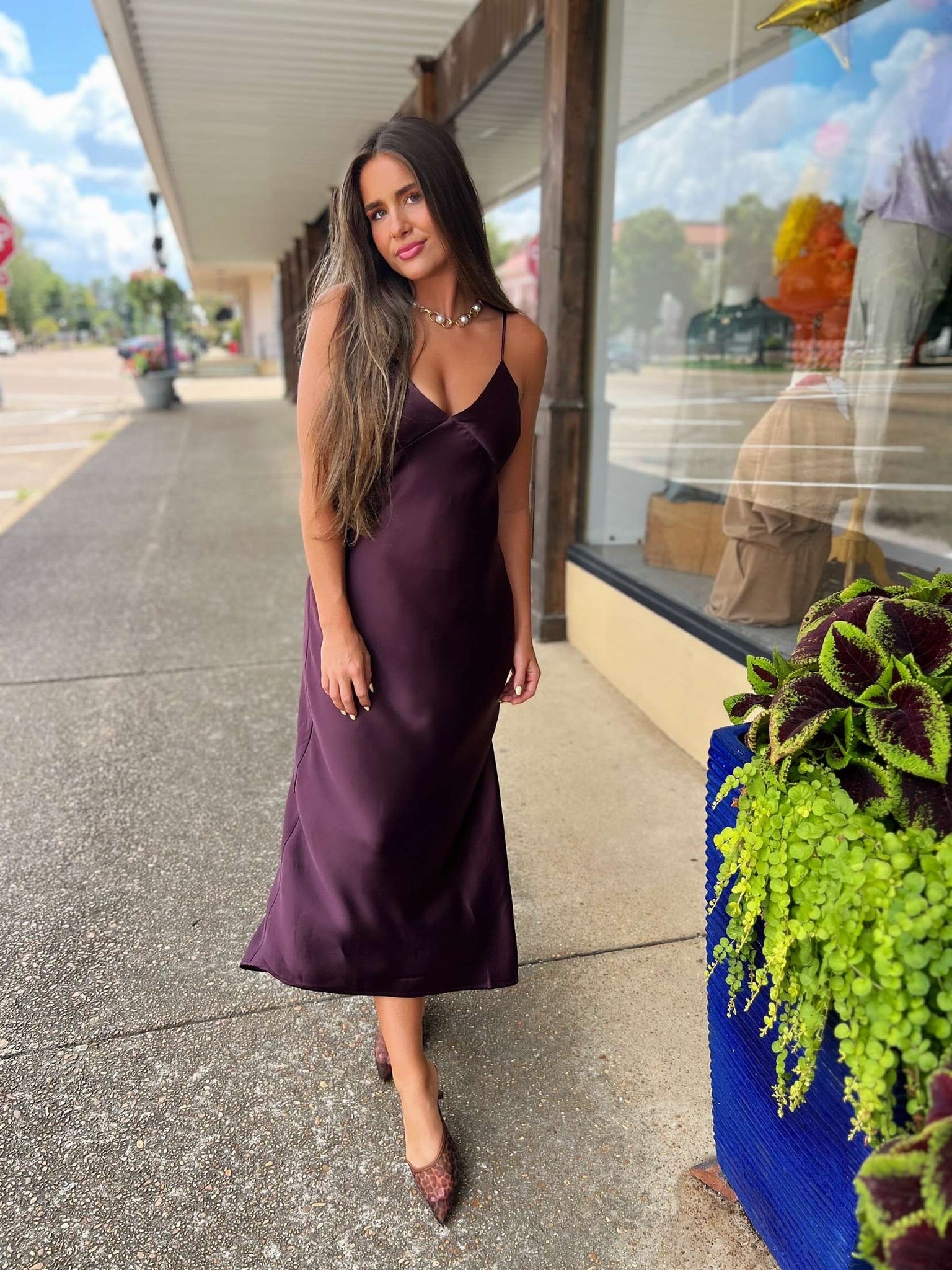 junction satin midi in maroon