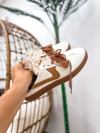 azalea sneaker