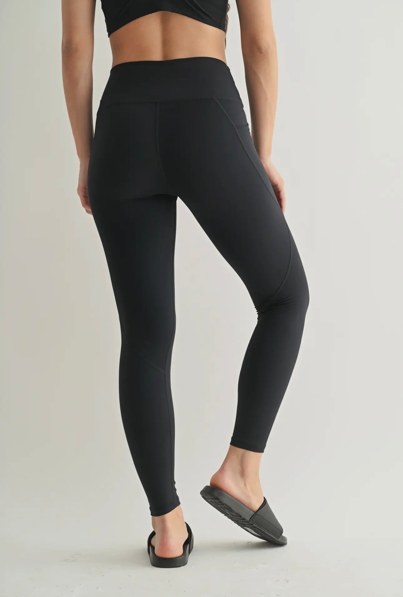 venice cloud light sculpt legging in black