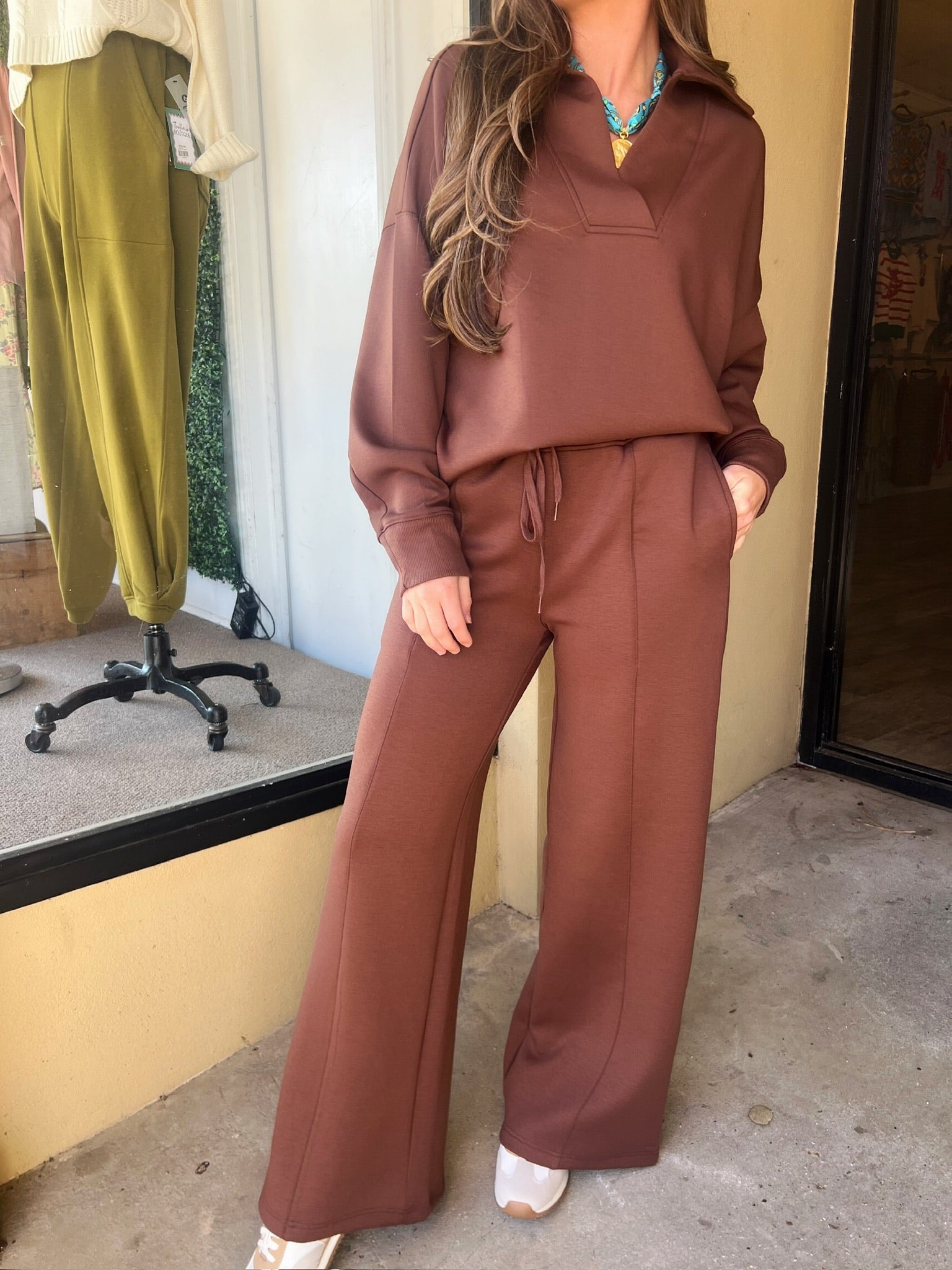 scuba collared set in brown