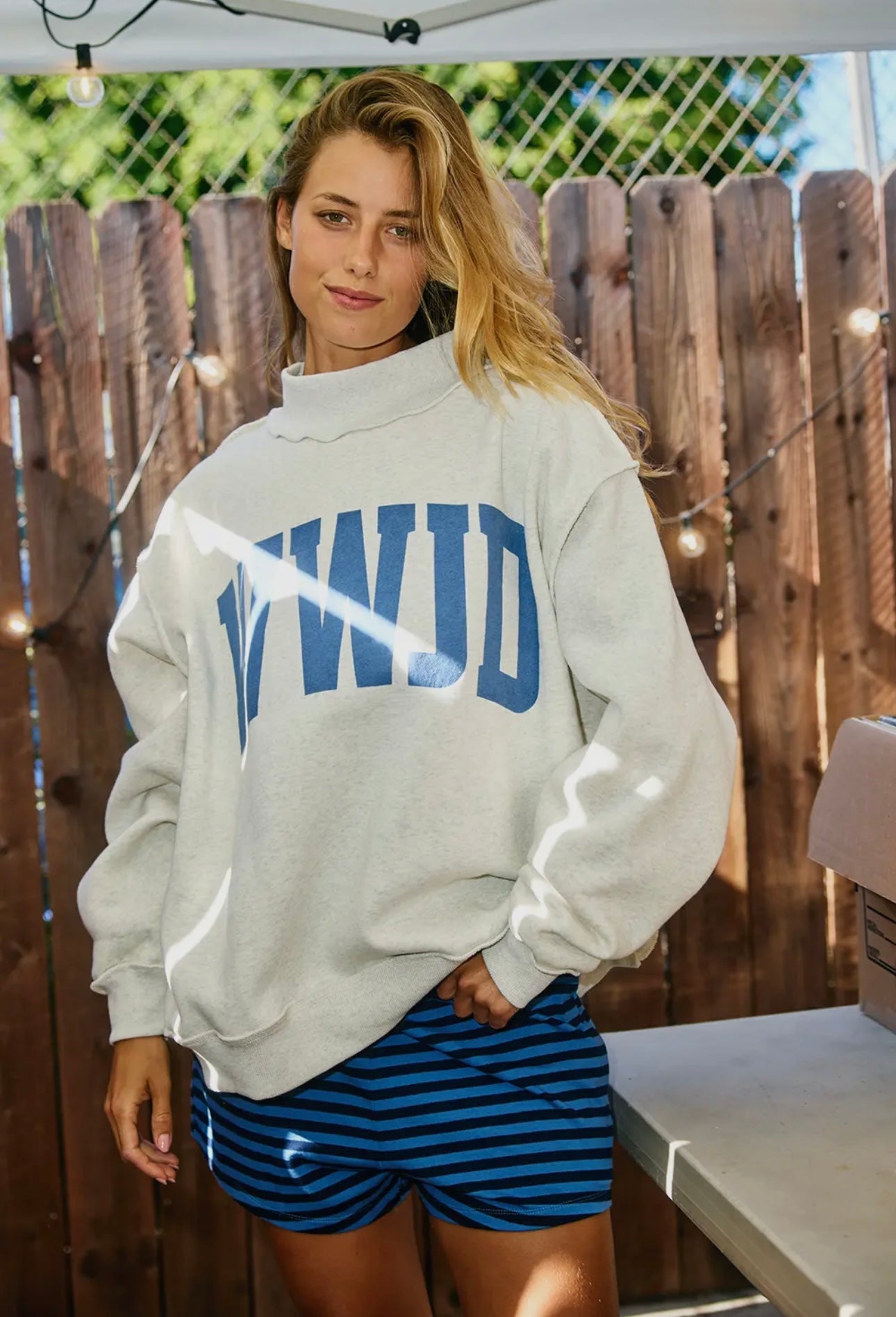 WWJD/AMEN reversible mockneck