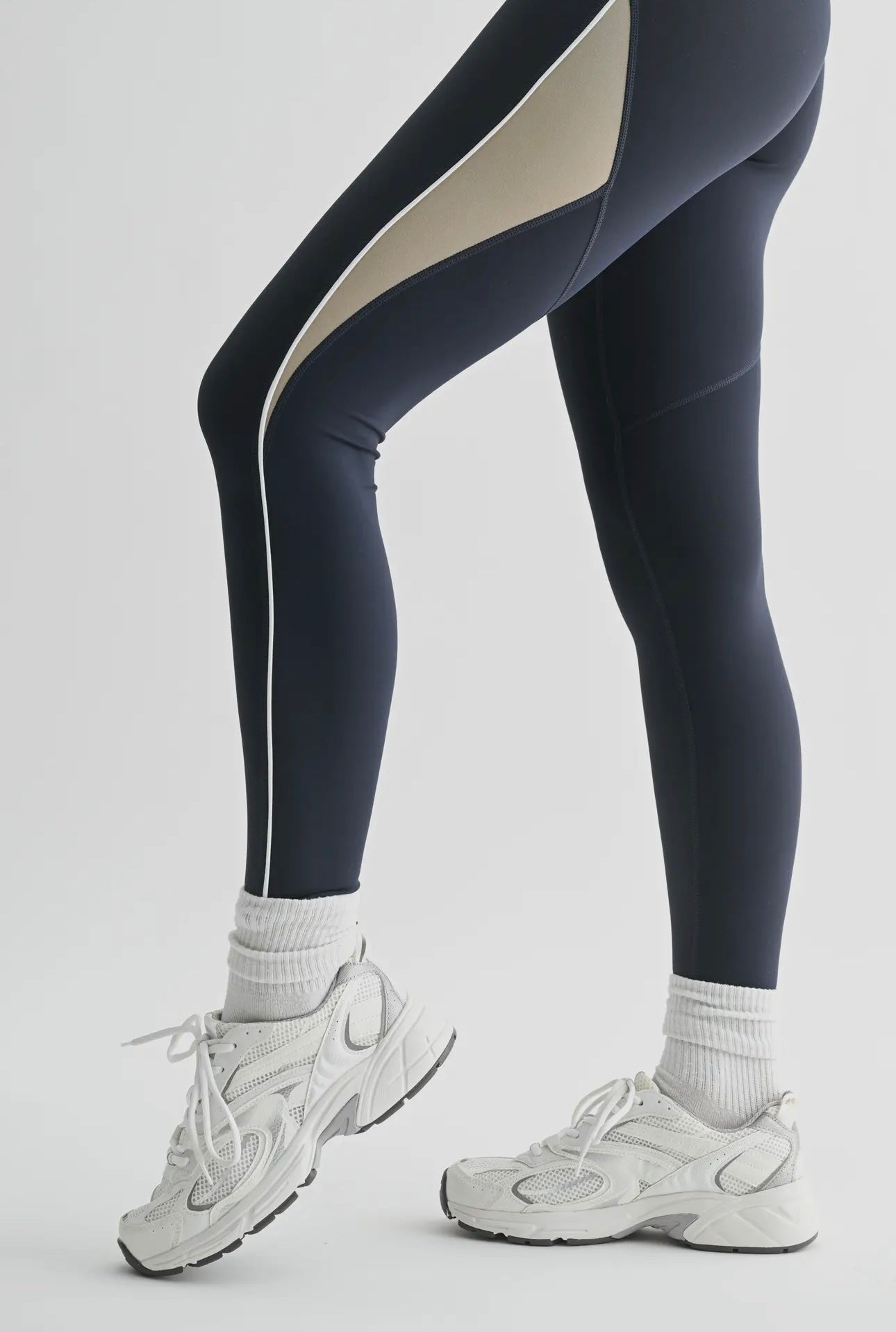 flexform active set in navy