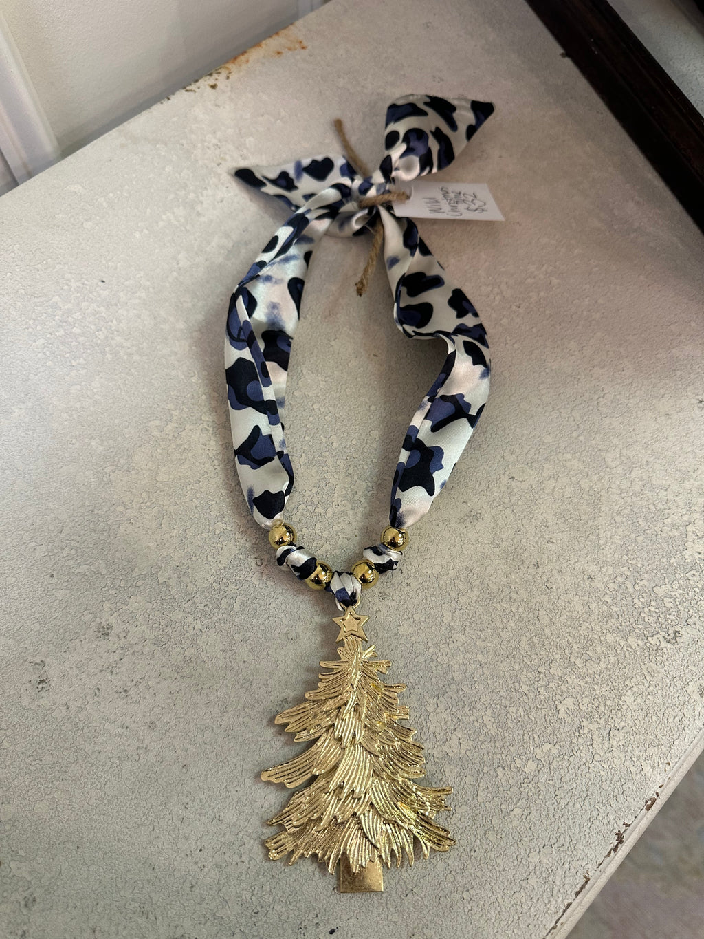 wild christmas scarf necklace