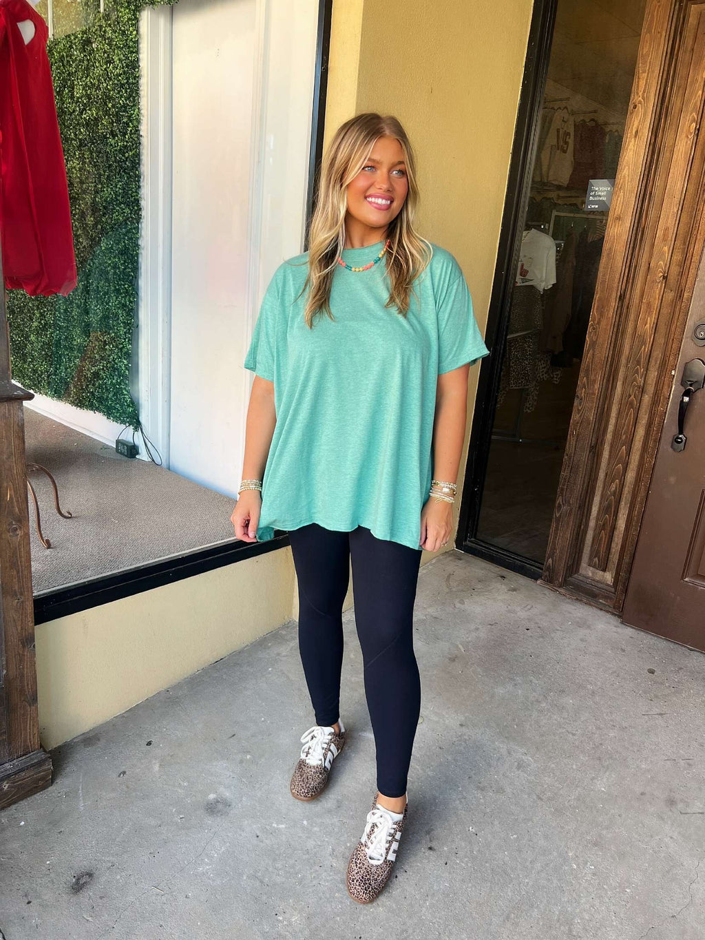 madison oversized tee - heathered green