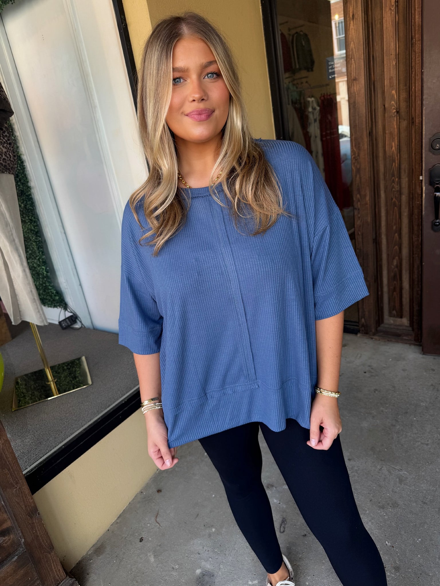 back to the basics tee in navy