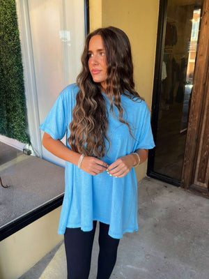 madison oversized tee - sky blue