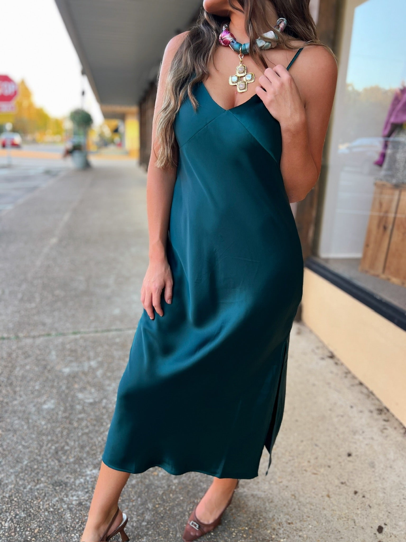 junction satin midi in emerald