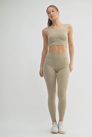 flexfit contrast piping active set in taupe