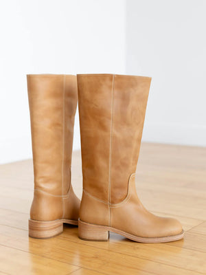 steve madden riggs boot in banana leather
