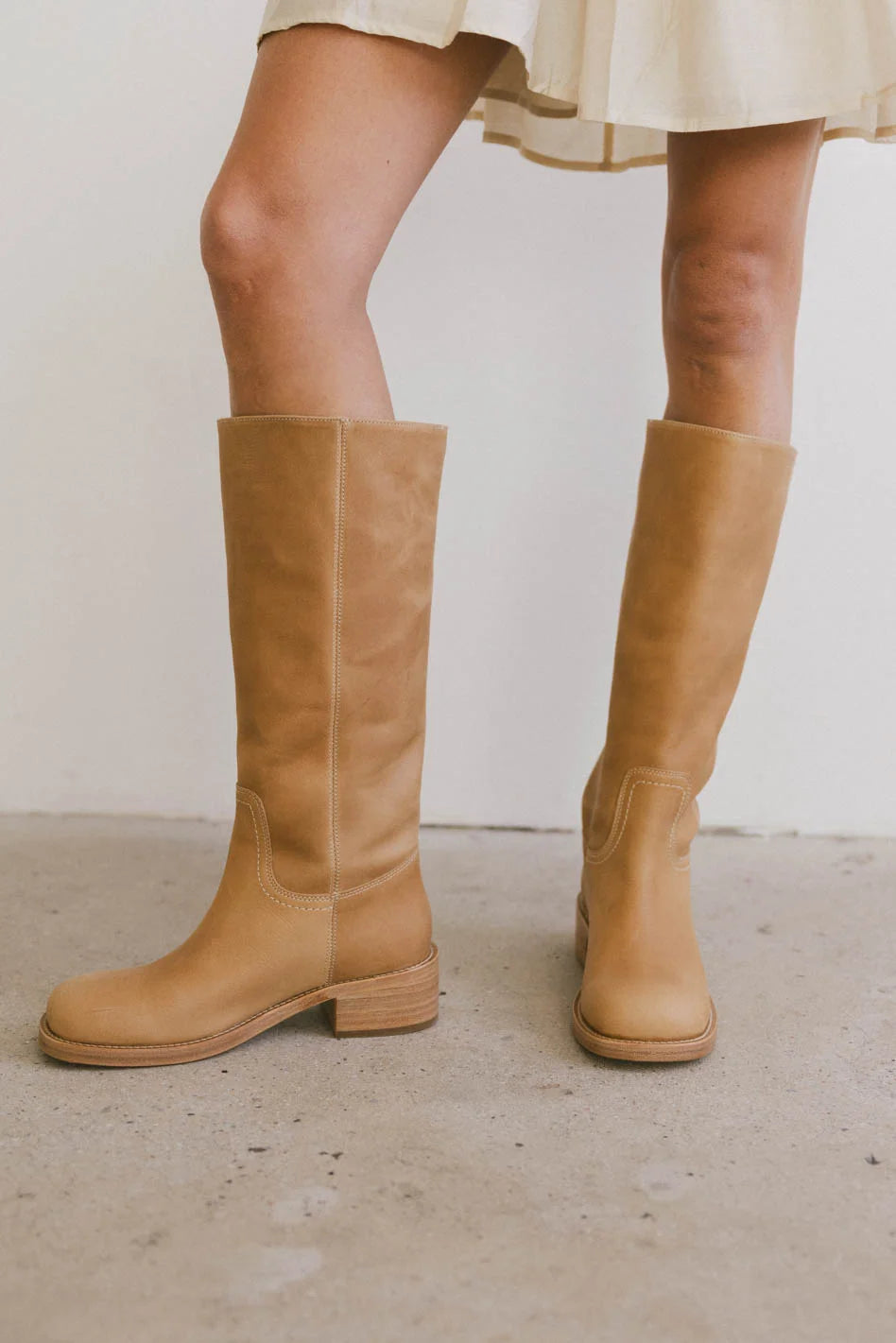 steve madden riggs boot in banana leather