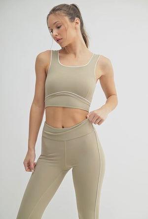 flexfit contrast piping active set in taupe