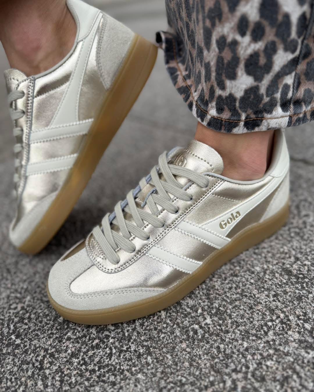 Gola viper metallic trainer in gold/off white
