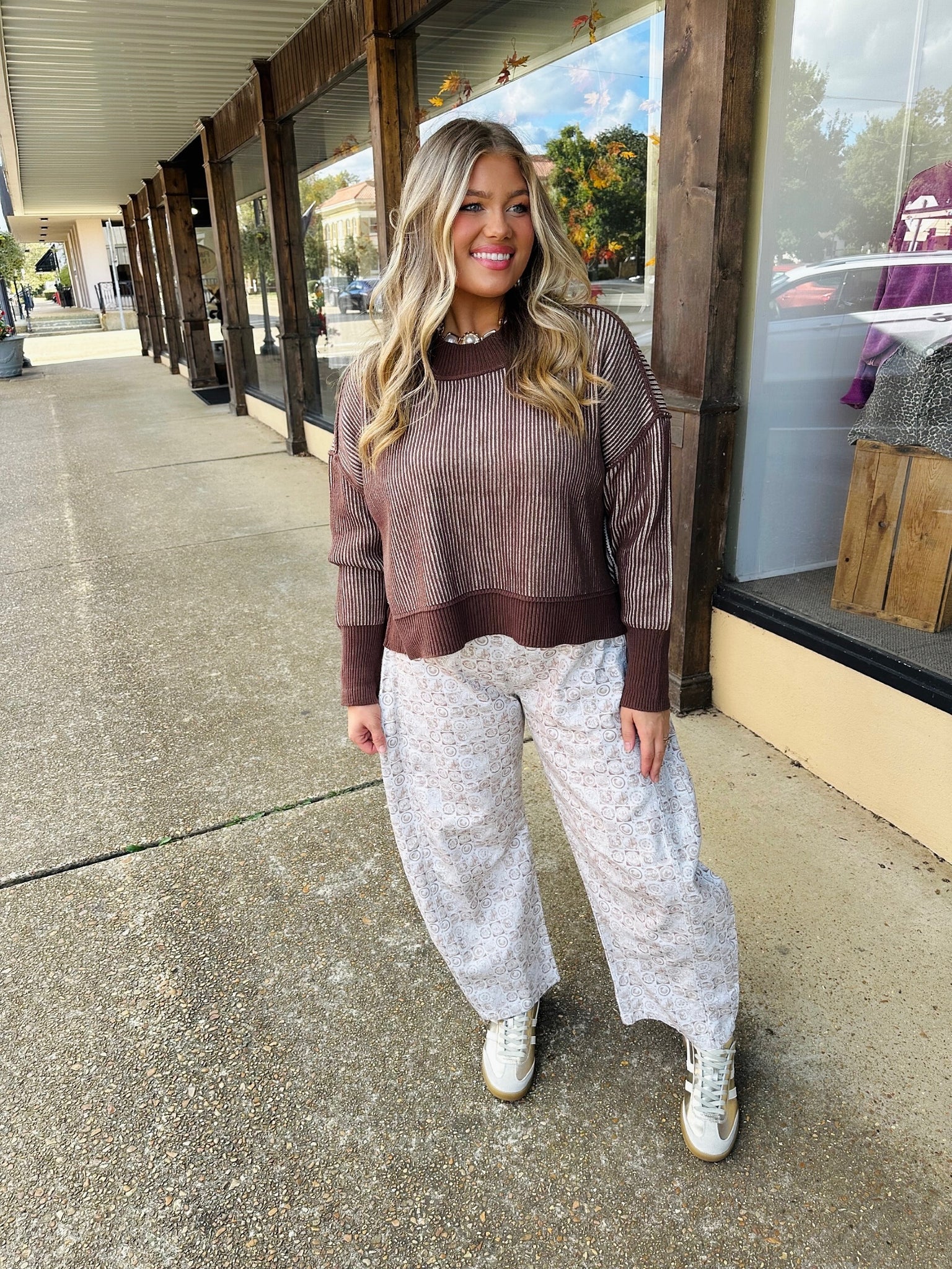 benny sweater in brown